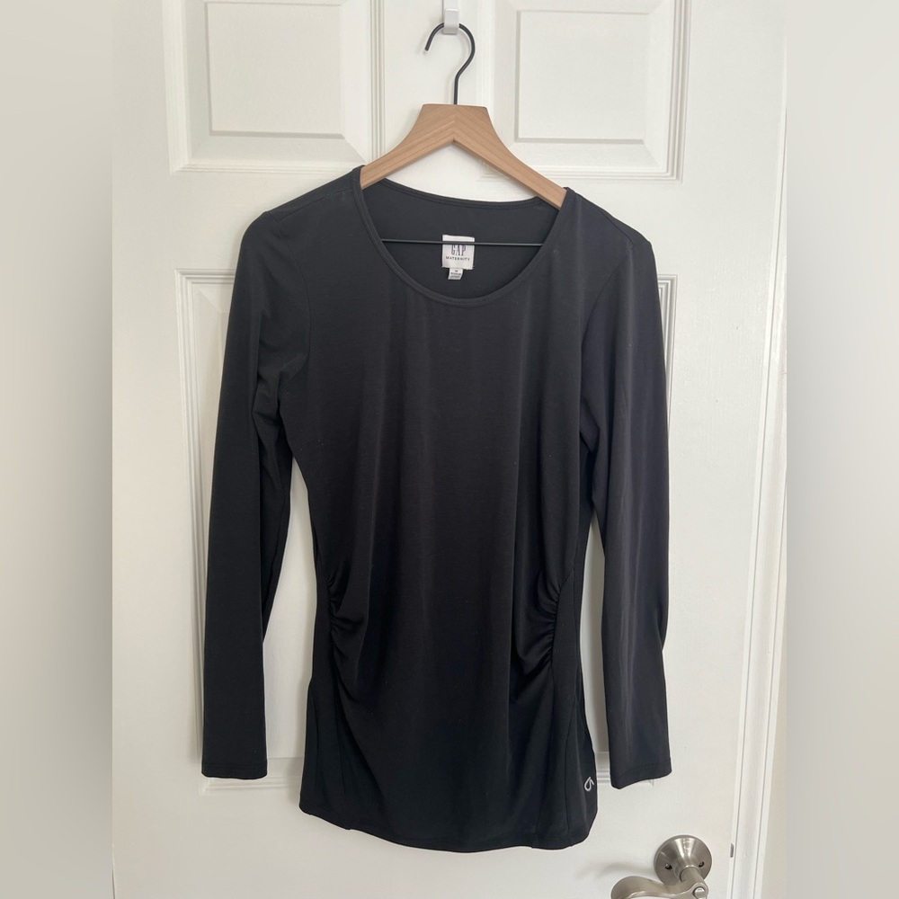 GAP | GapFit Long Black Maternity Top, Size M